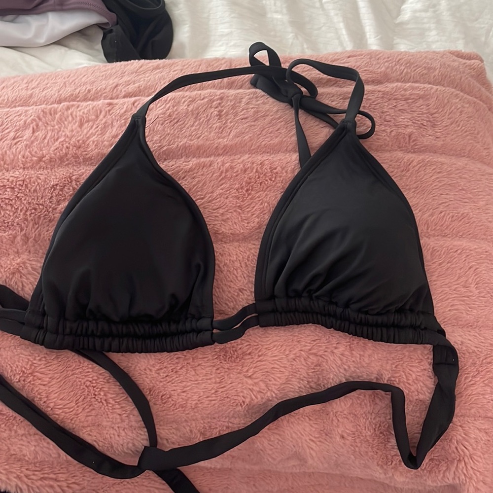 Like new Kona Sol bikini top